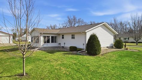 6 3rd Street Easton MN 56025
