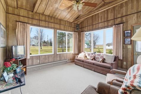 6 3rd Street Easton MN 56025
