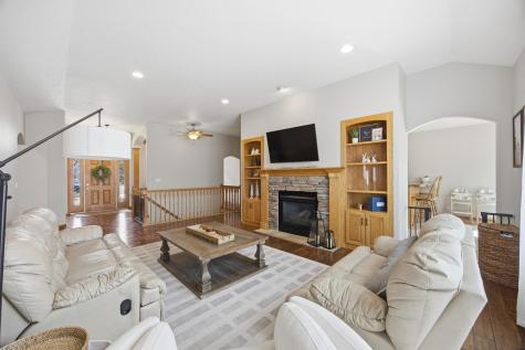 7209 Maple Lane Horace ND 58047