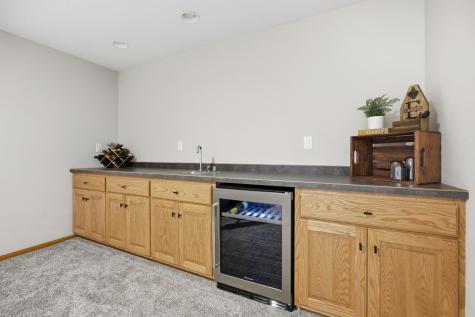 7209 Maple Lane Horace ND 58047