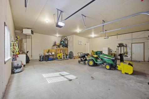 7209 Maple Lane Horace ND 58047