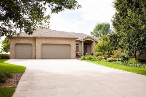 7209 Maple Lane Horace ND 58047