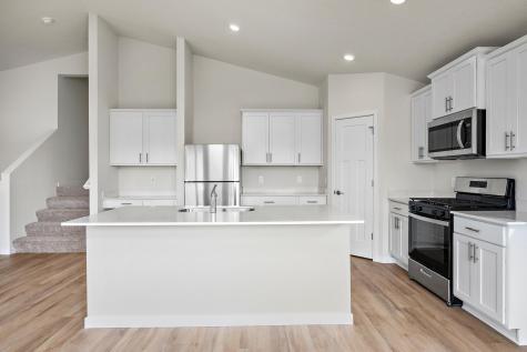 618 Redwood Loop N Cambridge MN 55008