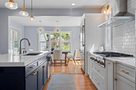 1633 E River Parkway Minneapolis MN 55414