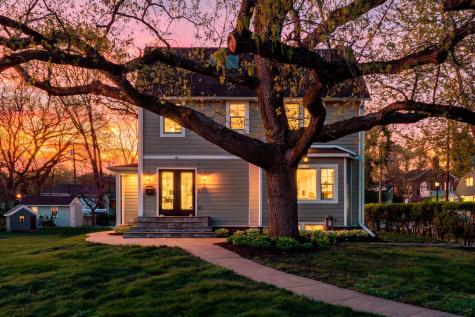 1633 E River Parkway Minneapolis MN 55414