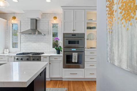 1633 E River Parkway Minneapolis MN 55414