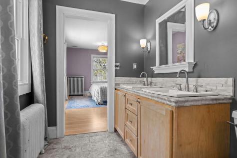 1633 E River Parkway Minneapolis MN 55414