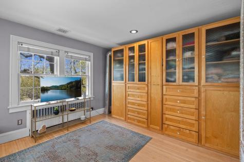 1633 E River Parkway Minneapolis MN 55414