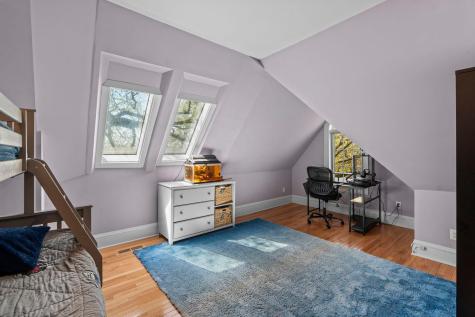 1633 E River Parkway Minneapolis MN 55414