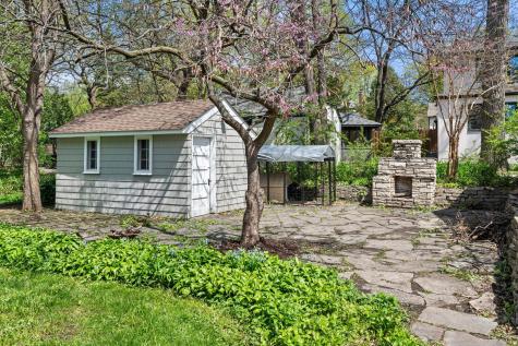 1633 E River Parkway Minneapolis MN 55414