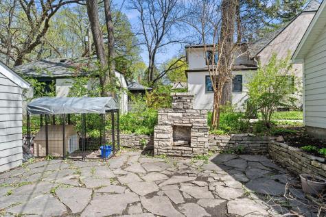 1633 E River Parkway Minneapolis MN 55414