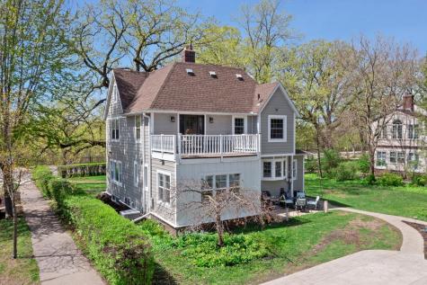 1633 E River Parkway Minneapolis MN 55414