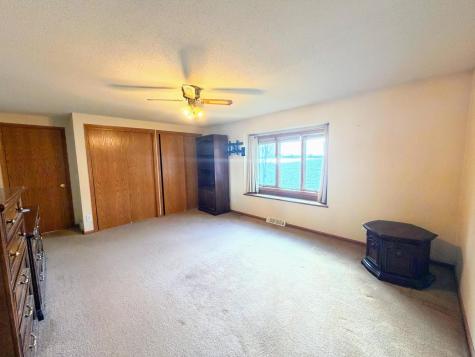 52 Deer Path Road Tracy MN 56175