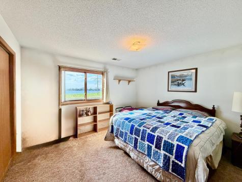 52 Deer Path Road Tracy MN 56175