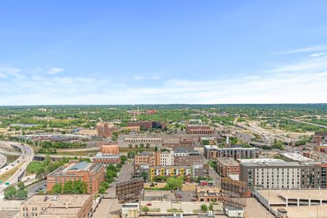 78 10th Street E Saint Paul MN 55101