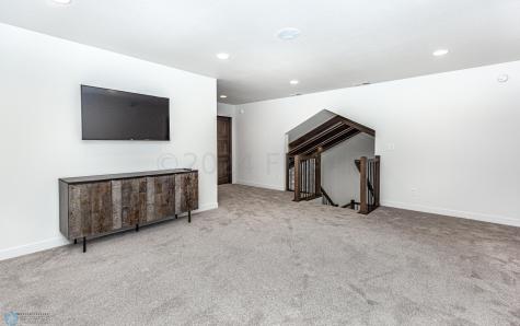 5756 31st Street S Fargo ND 58104