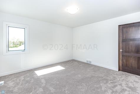 5756 31st Street S Fargo ND 58104