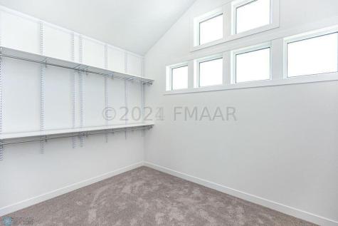 5756 31st Street S Fargo ND 58104