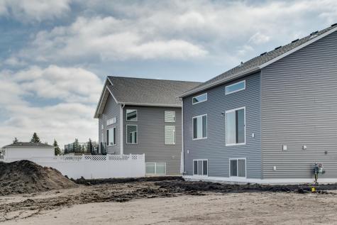 2522 38th Avenue S Moorhead MN 56560
