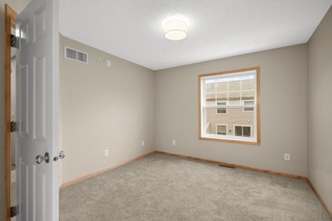 1981 Clover Ridge Drive Chaska MN 55318