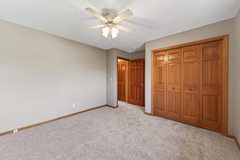 6120 Valley Creek Road Woodbury MN 55125