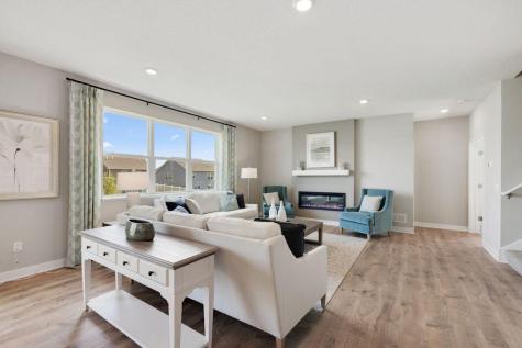 4803 Blake Way Woodbury MN 55129