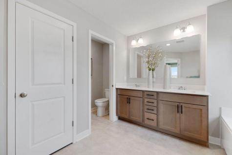 4803 Blake Way Woodbury MN 55129