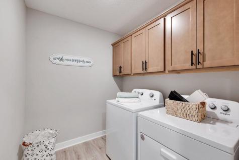 4803 Blake Way Woodbury MN 55129