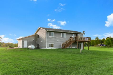 48076 Autumn Court Stanchfield MN 55080