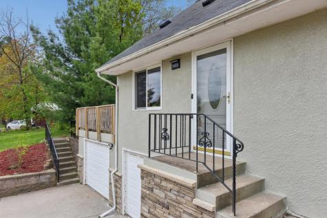 1405 Mahtomedi Avenue Mahtomedi MN 55115