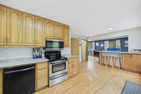 1405 Mahtomedi Avenue Mahtomedi MN 55115