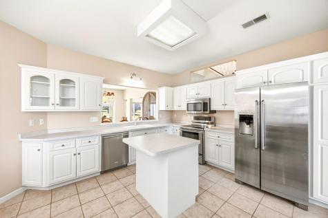 1320 Heritage Avenue NW Hutchinson MN 55350