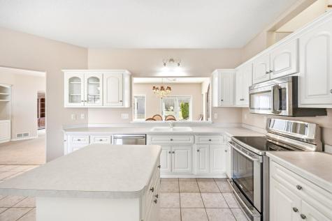 1320 Heritage Avenue NW Hutchinson MN 55350