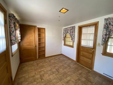 2021 Tower Road Albert Lea MN 56007