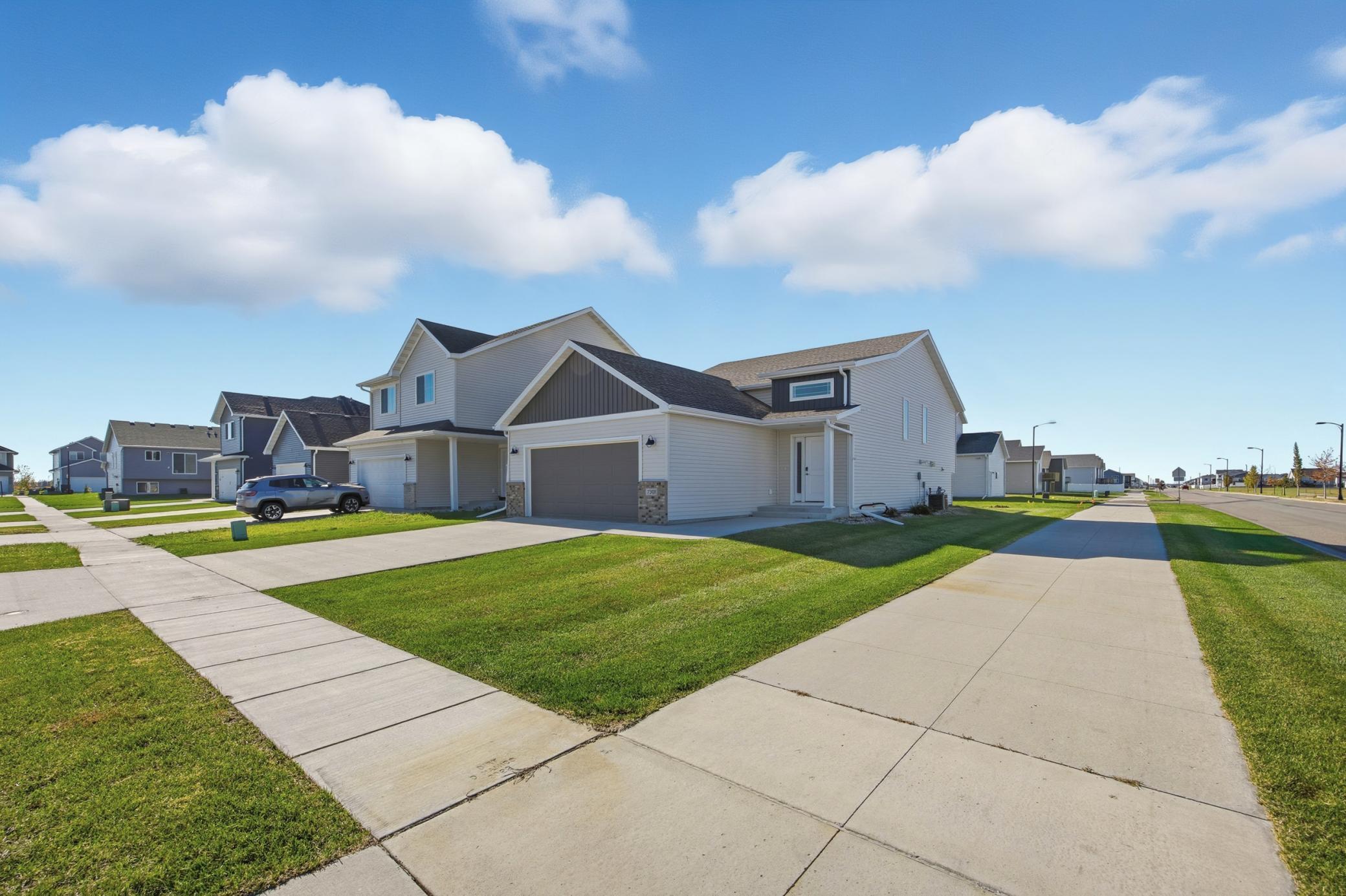 7301 Aquiline Drive S Fargo ND 58104