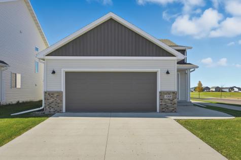 7301 Aquiline Drive S Fargo ND 58104
