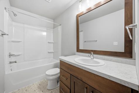 7301 Aquiline Drive S Fargo ND 58104