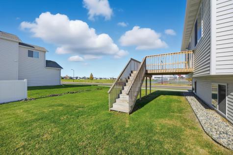 7301 Aquiline Drive S Fargo ND 58104