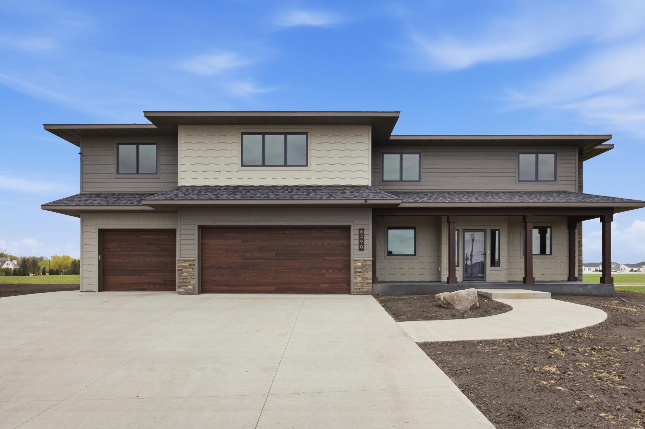 6490 Selkirk Drive S Fargo ND 58104