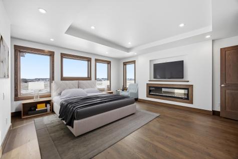 6490 Selkirk Drive S Fargo ND 58104