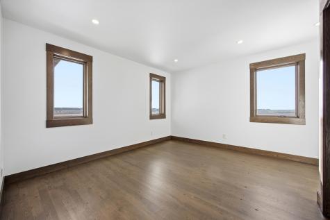 6490 Selkirk Drive S Fargo ND 58104