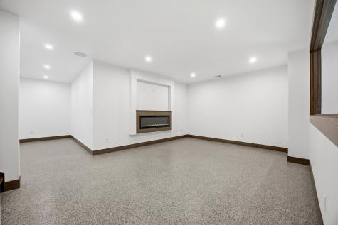 6490 Selkirk Drive S Fargo ND 58104