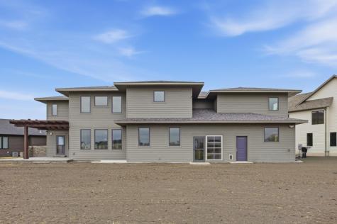 6490 Selkirk Drive S Fargo ND 58104
