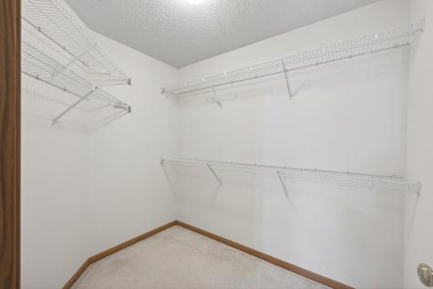 6437 Brook Lane Savage MN 55378