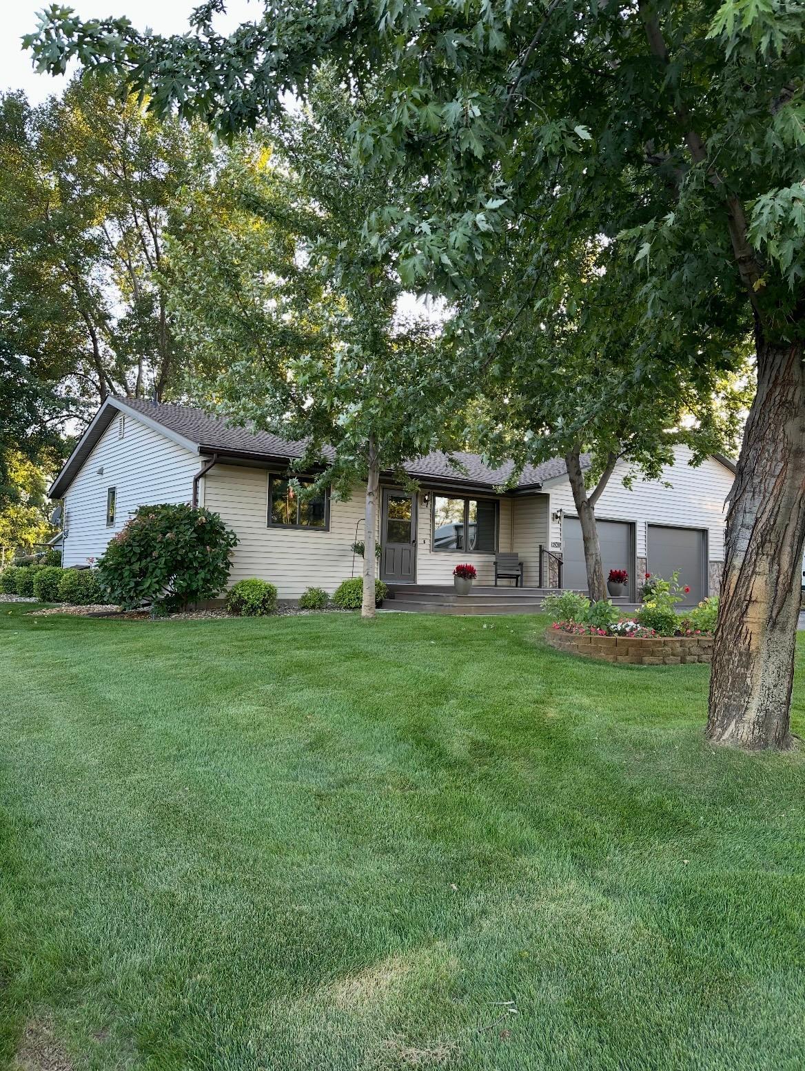 1208 Bridgeport Lane NW Alexandria MN 56308