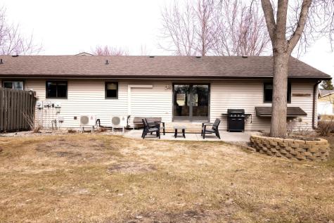 1208 Bridgeport Lane NW Alexandria MN 56308