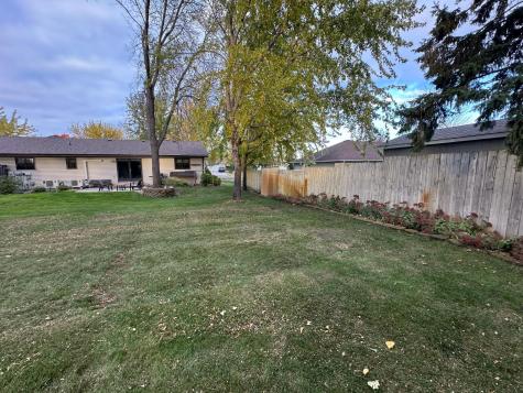 1208 Bridgeport Lane NW Alexandria MN 56308