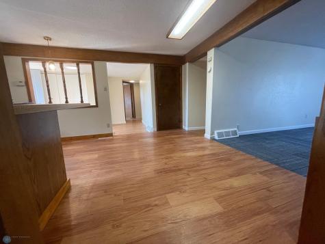 506 7th Avenue W Lisbon ND 58054