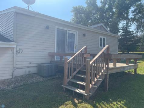 506 7th Avenue W Lisbon ND 58054