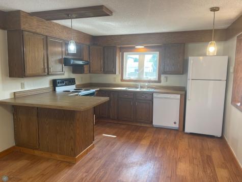 506 7th Avenue W Lisbon ND 58054